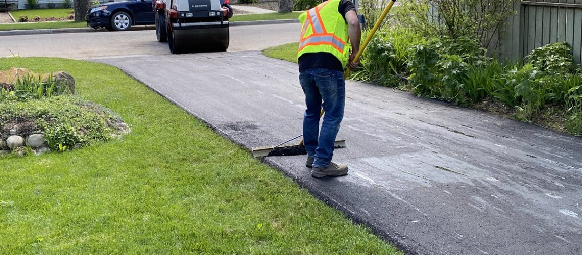 Asphalt resurfacing